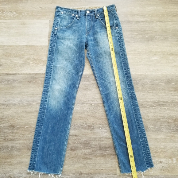 Levi's Men's 511 Straight Leg Denim Blue Jeans Zip up Frayed Relaxed EUC - Picture 11 of 16